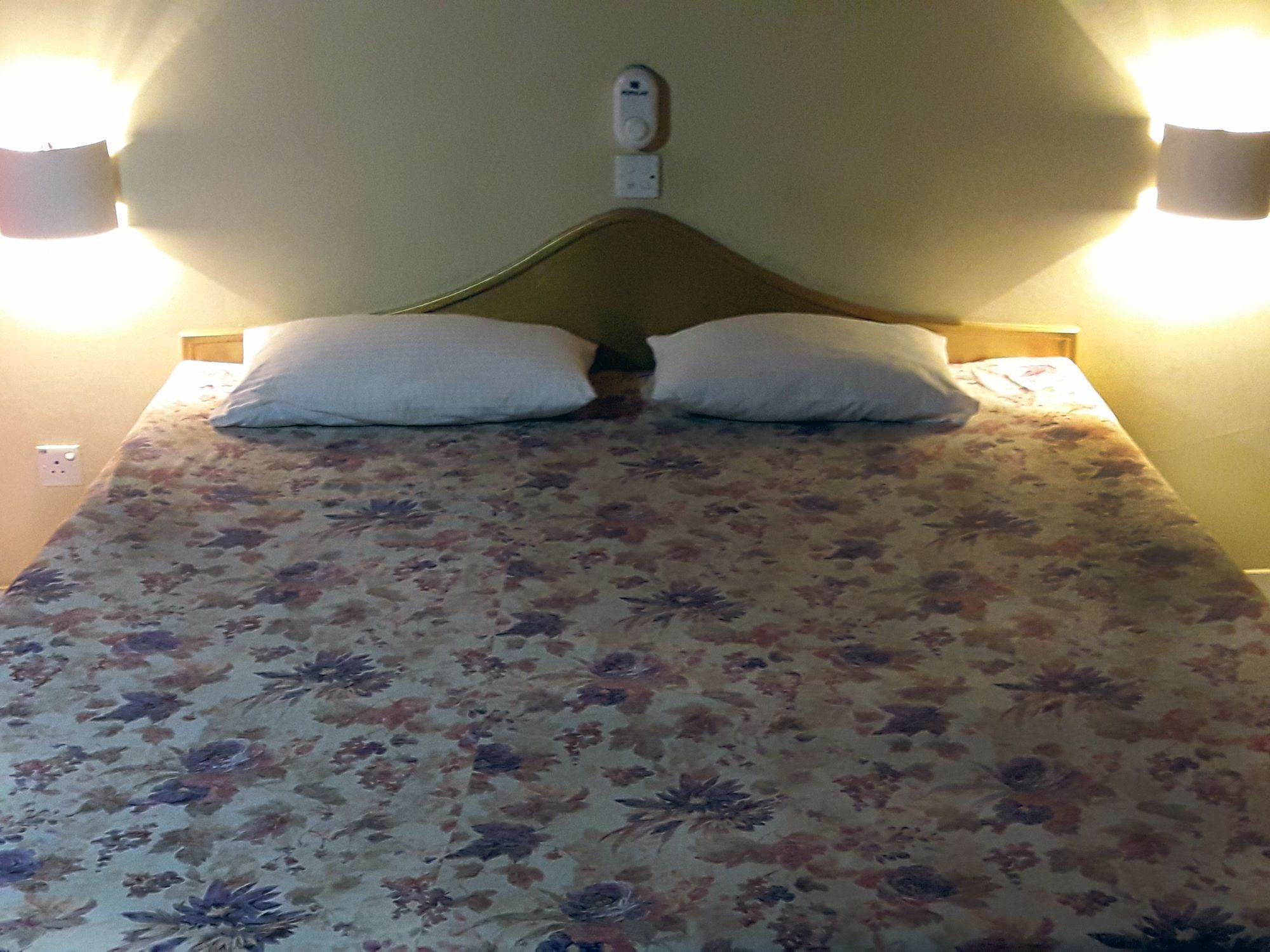 Lagoon Garden Hotel ベールワラ エクステリア 写真